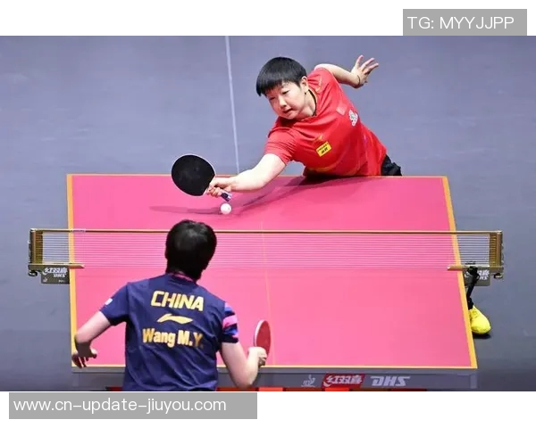 孙颖莎与伊藤美诚激战乒乓球赛场谁能笑到最后揭晓精彩对决瞬间